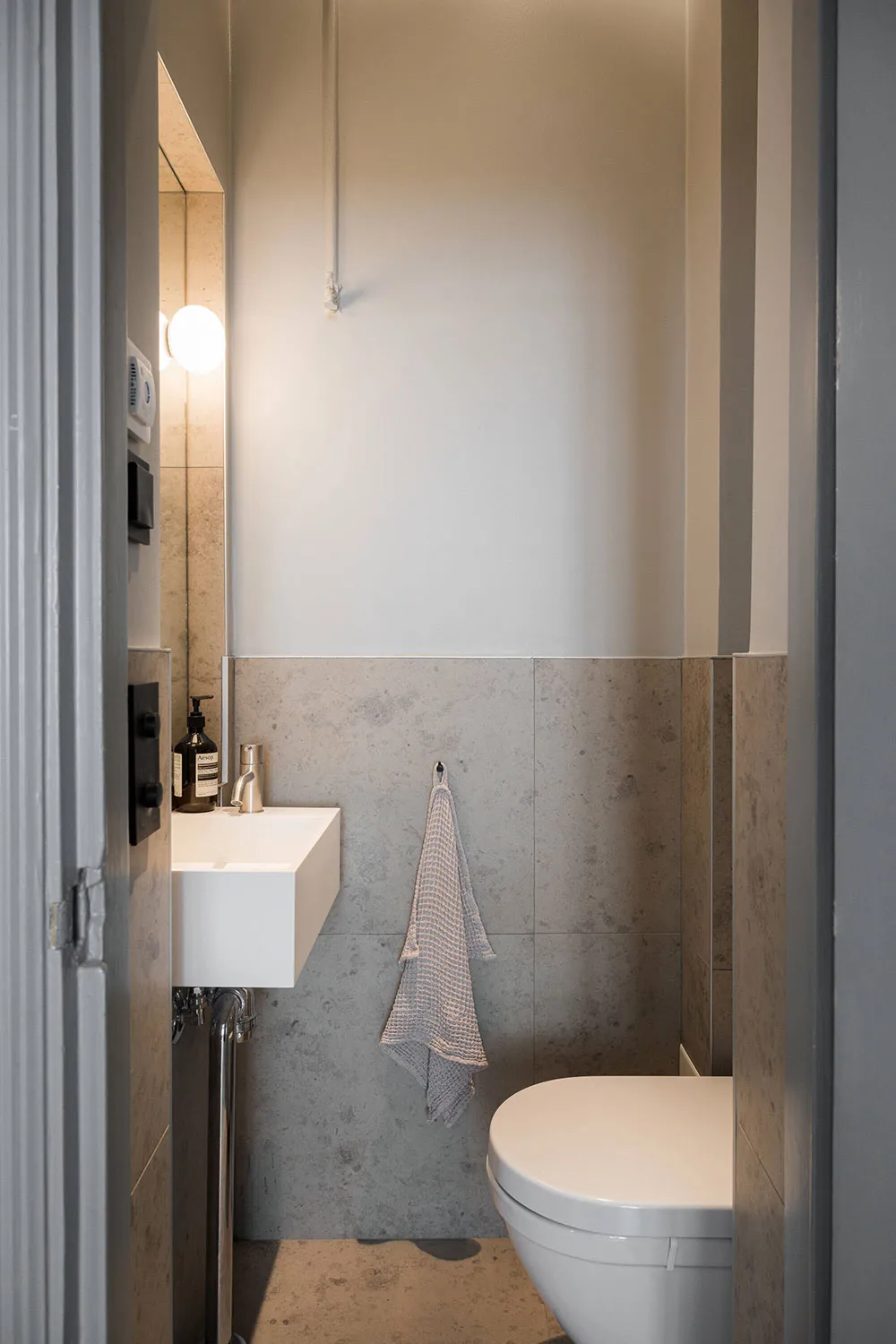 Красивый скандинавский интерьер в серо-бежевых тонах (72 кв. м) - Gallery image 17