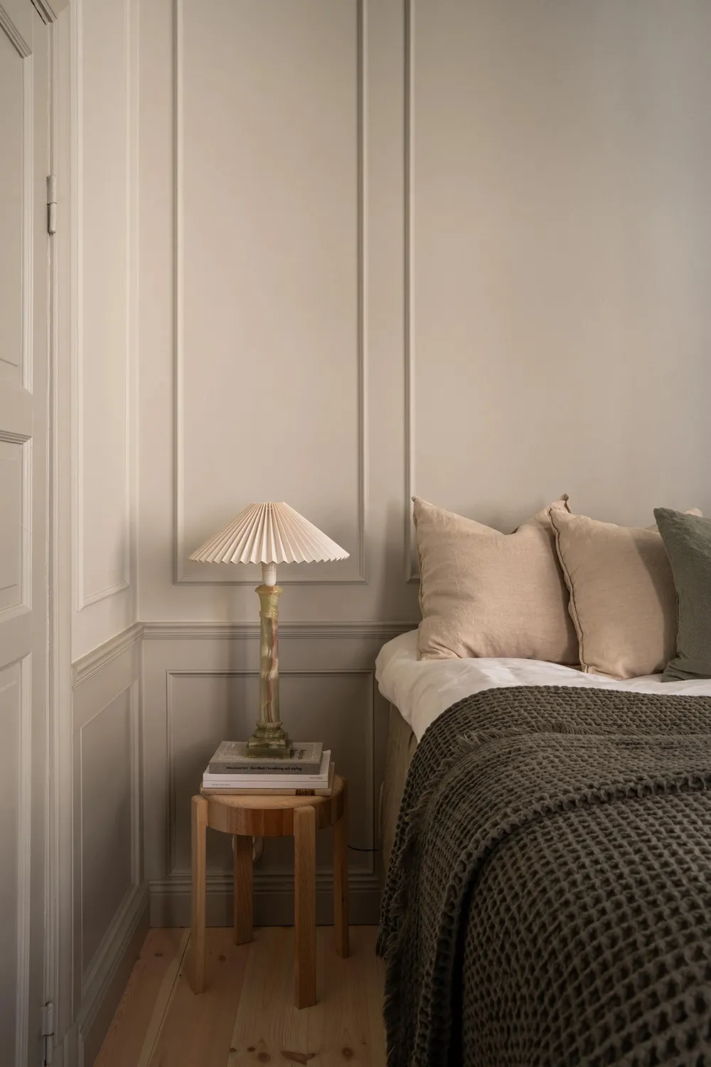 Natural Light and Soft Palette: The Quiet Beauty of Scandinavian Interior - Gallery image 21