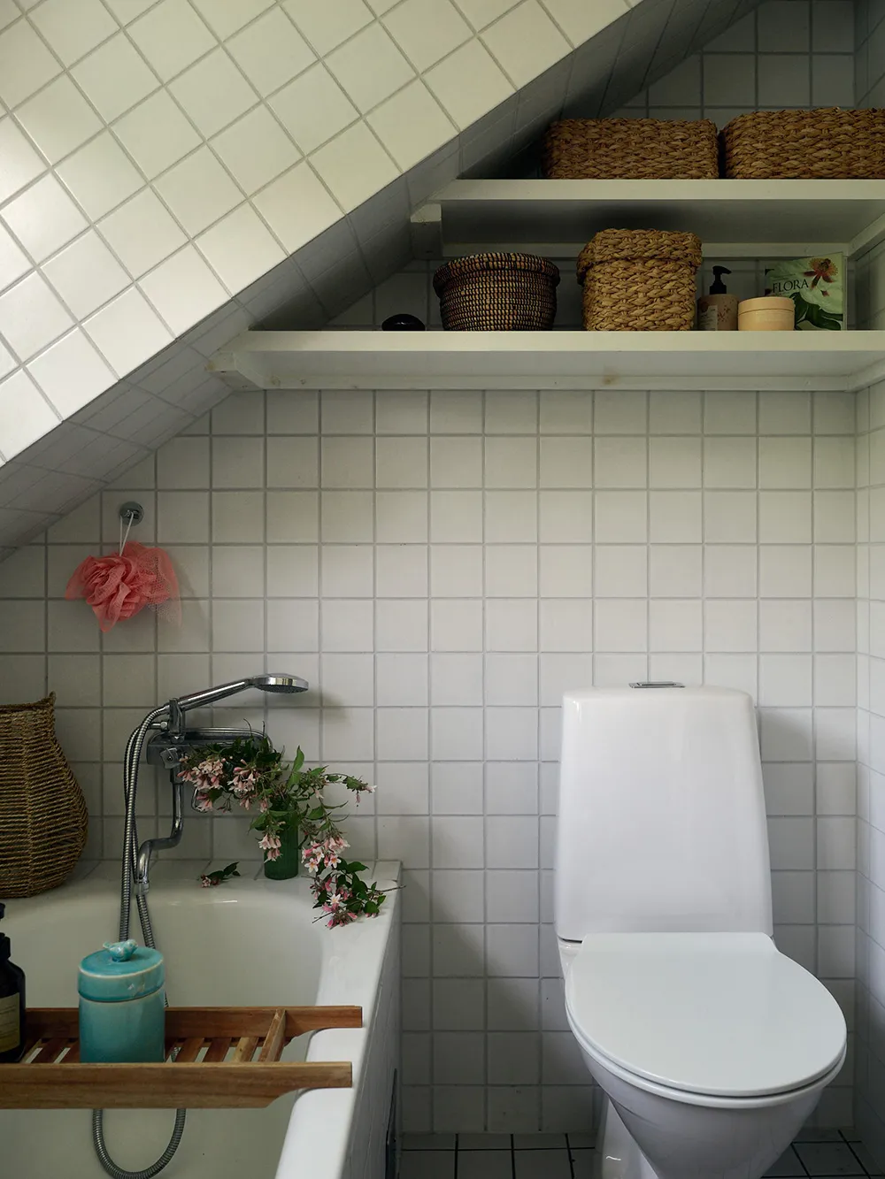 Як у селі: затишний сімейний будинок у Стокгольмі - Gallery image 34