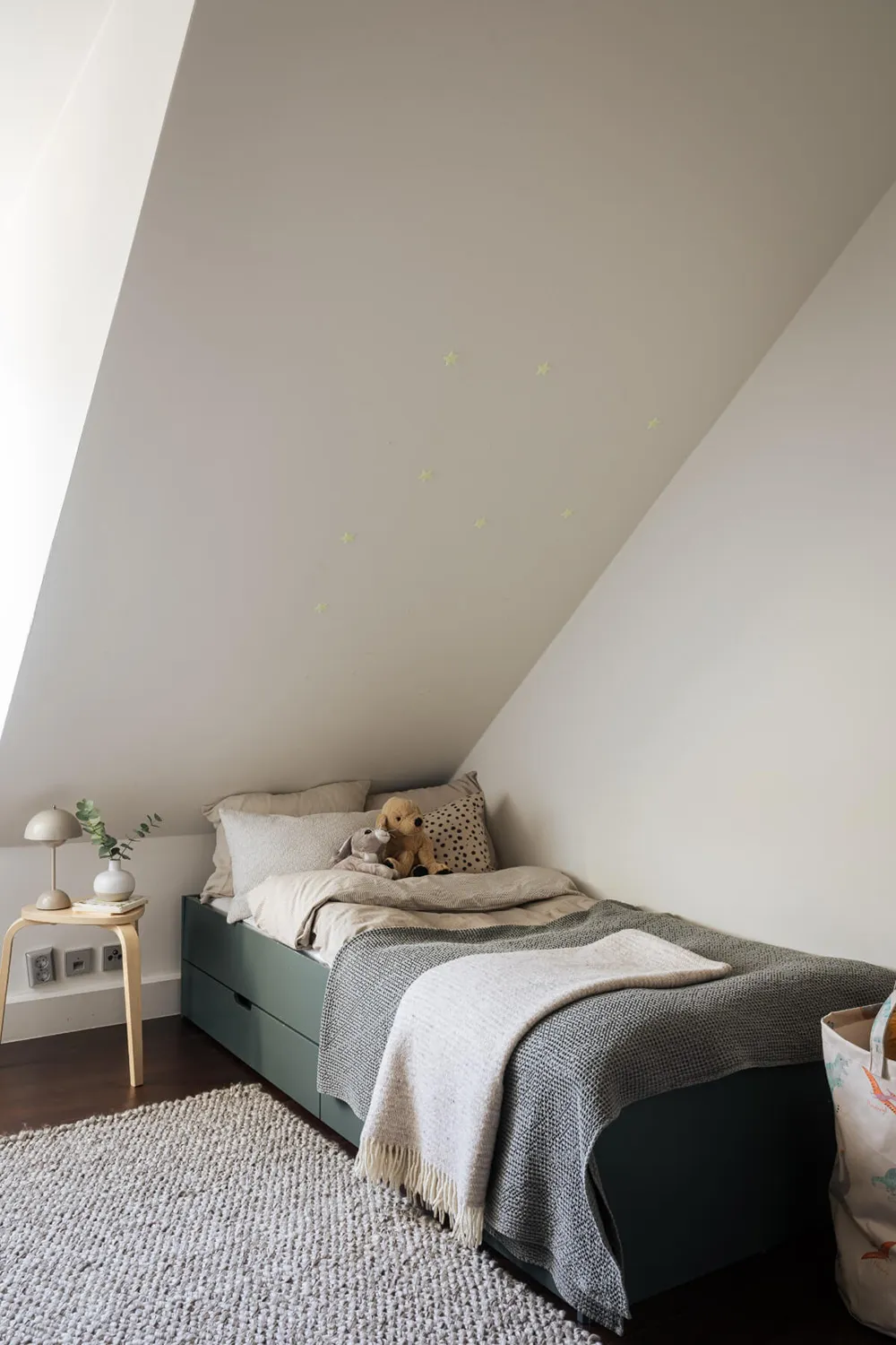 Luxury Interior of a Mansard Apartment in Stockholm - Gallery image 21