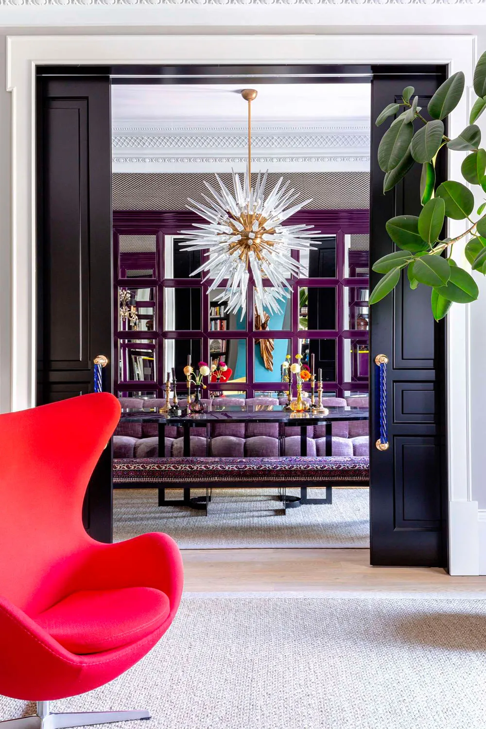 Mutiges Kunstwerk und reichhaltiger dekorativer Stil: Wohnung eines Designers in Madrid - Gallery image 11