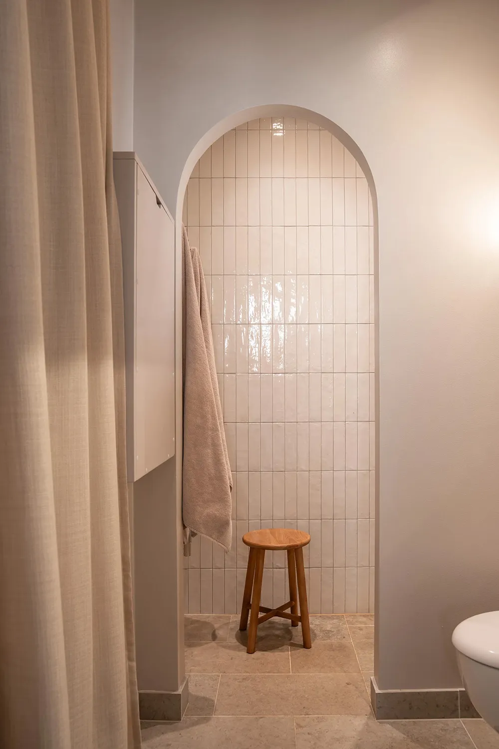 Natural Light and Soft Palette: The Quiet Beauty of Scandinavian Interior - Gallery image 23