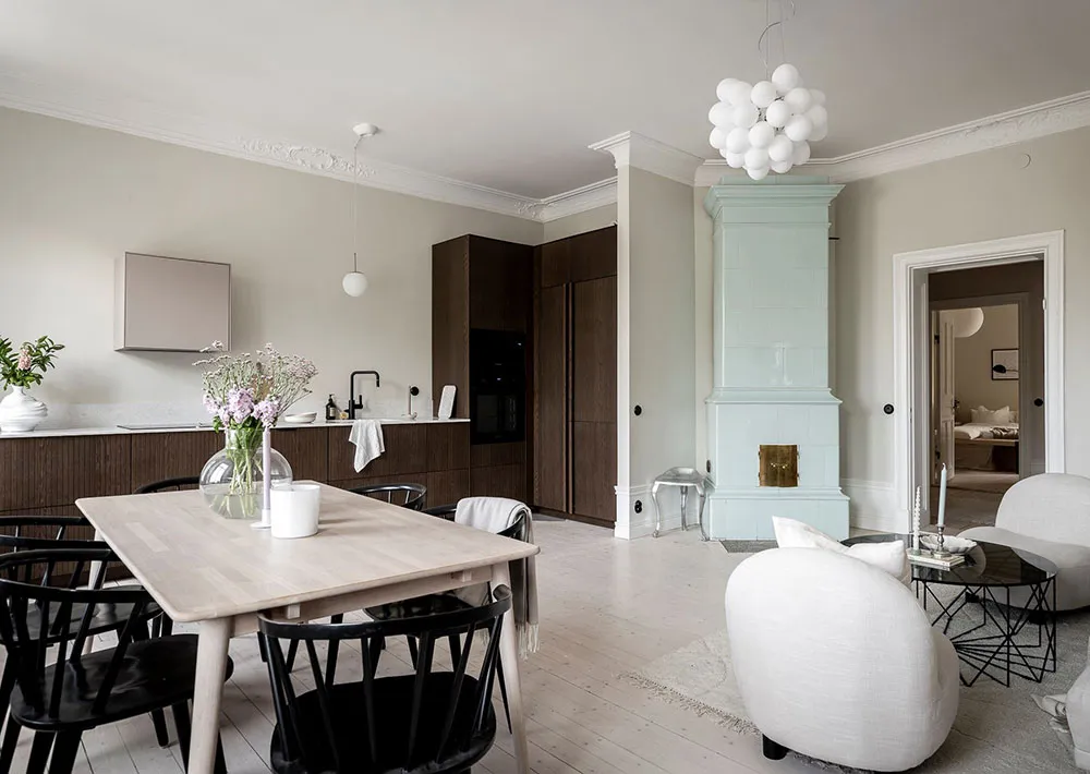 Стильная деревянная кухня и мягкая цветовая гамма: красивая квартира в Гётеборге (91 кв. м) - Gallery image 8