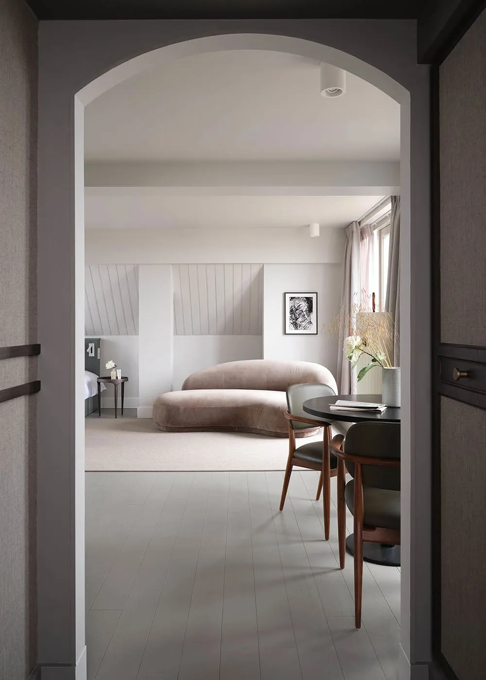 Minimalismo holandés: boutique hotel Benedict Noordwijk en los suburbios de Ámsterdam - Gallery image 1