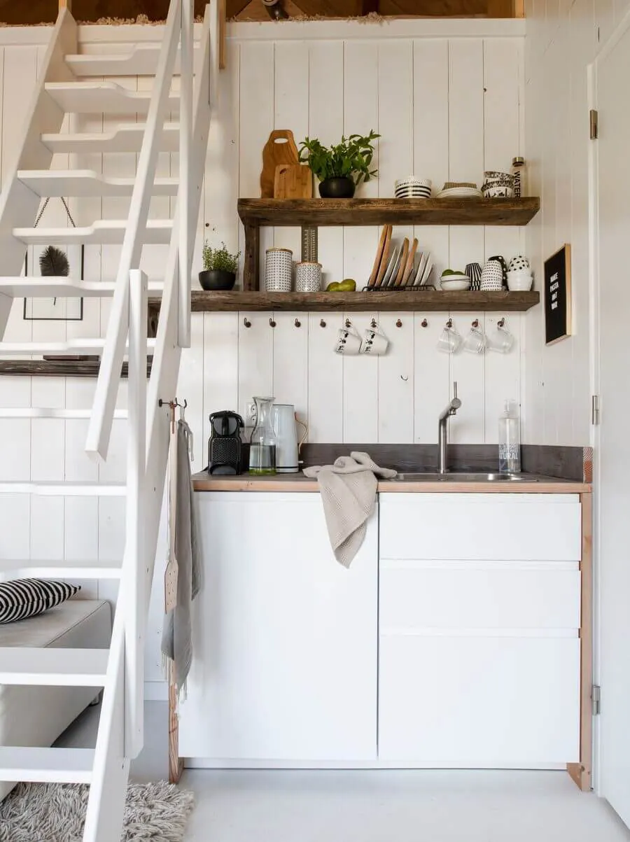 Уютный маленький дом из переработанной древесины в Нидерландах (35 кв. м) - Gallery image 7