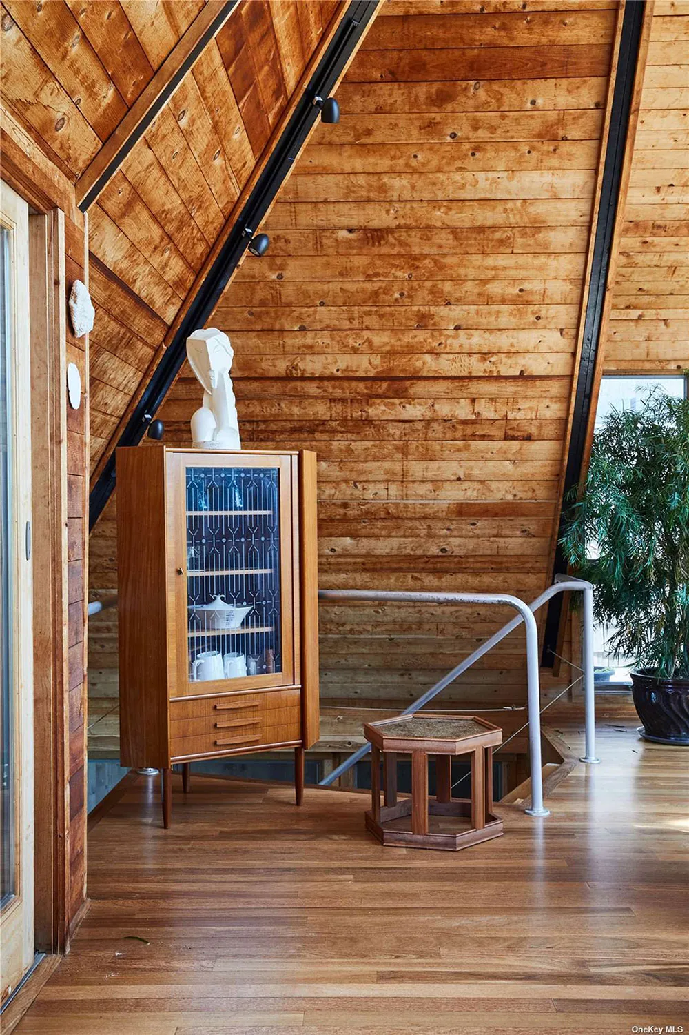 Уникальный дом в форме пирамиды на острове Файр-Айленд в штате Нью-Йорк - Gallery image 7