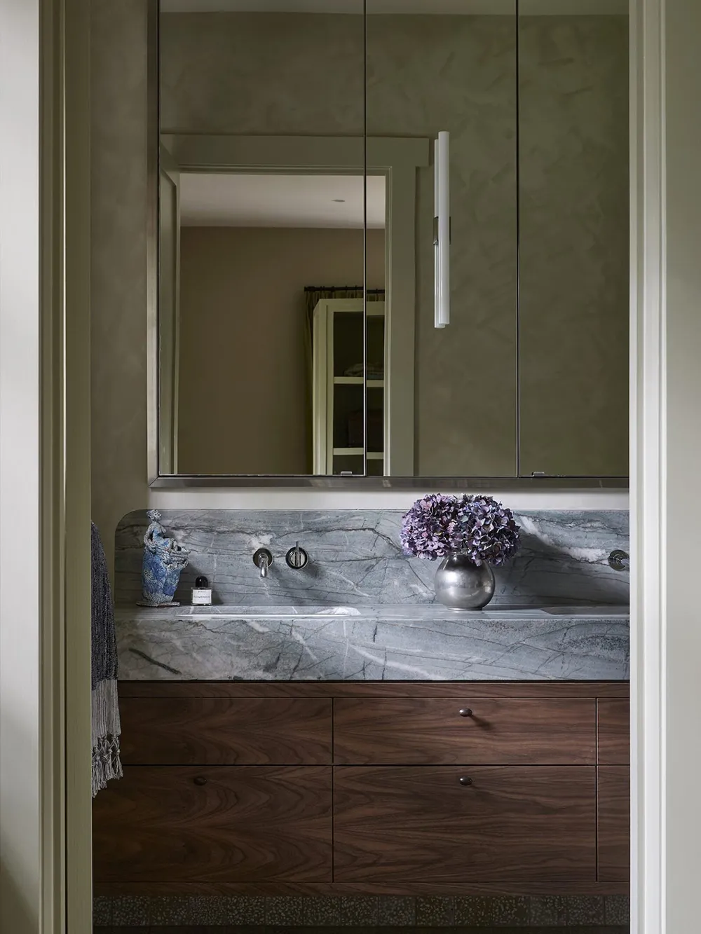 Mezcla viva de estilos y épocas en el diseño de casas en Melbourne - Gallery image 16