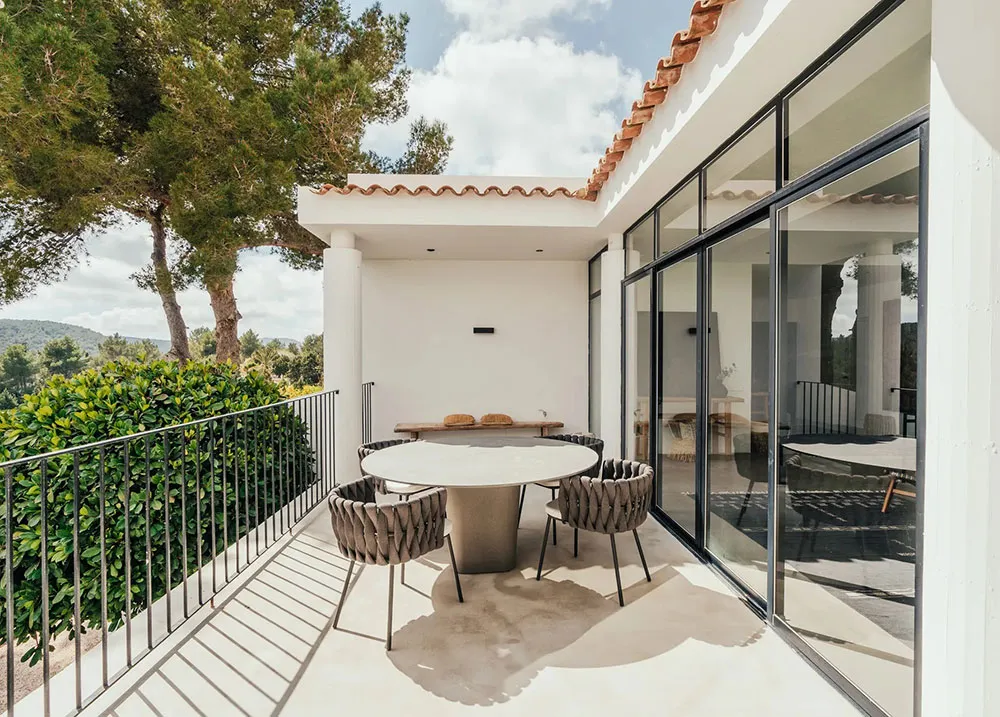 Vue moderne sur la finca traditionnelle sur l'île d'Ibiza - Gallery image 8