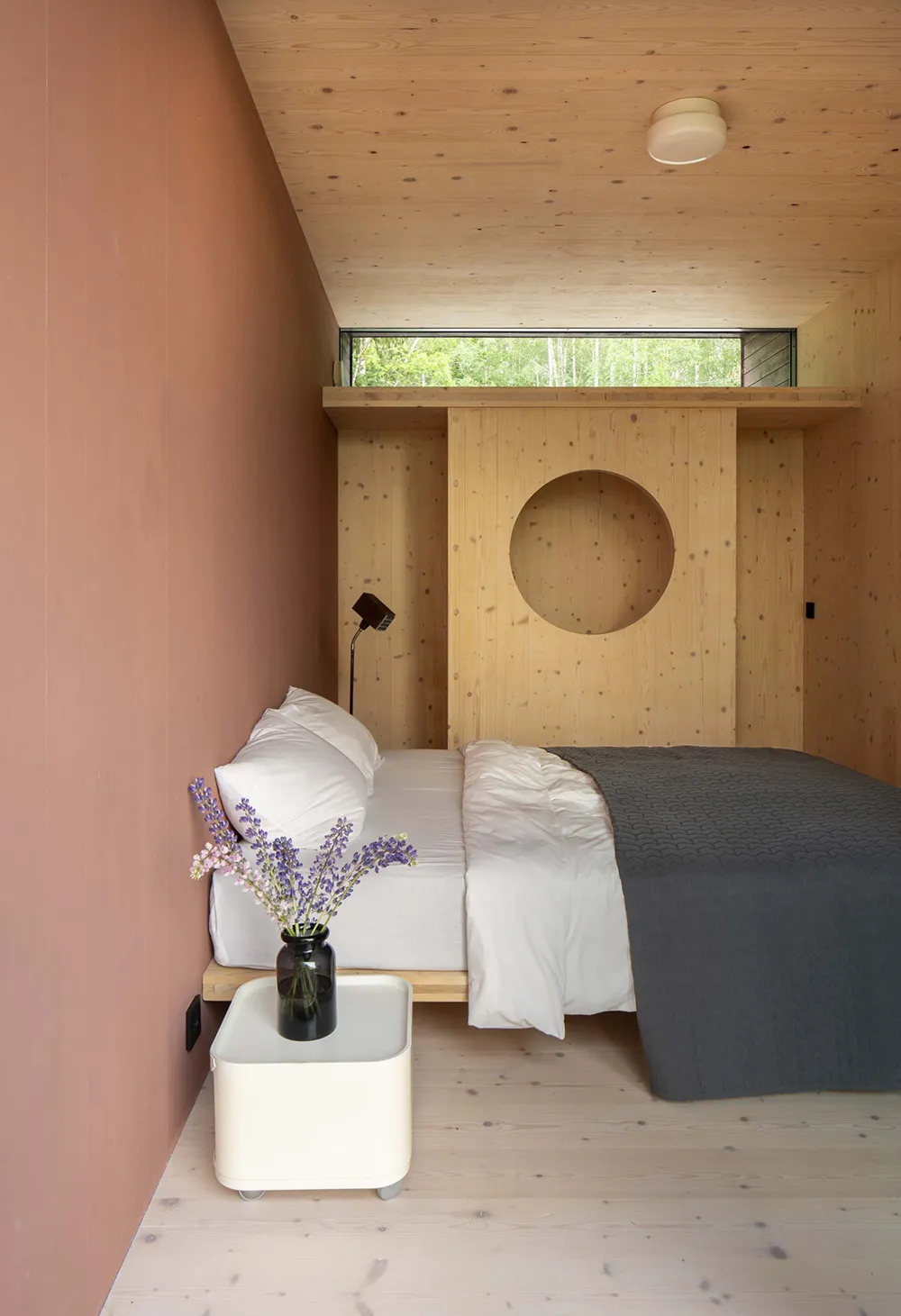 Comfort and Respect for Nature: Modern Forest House in Sweden - Gallery image 8