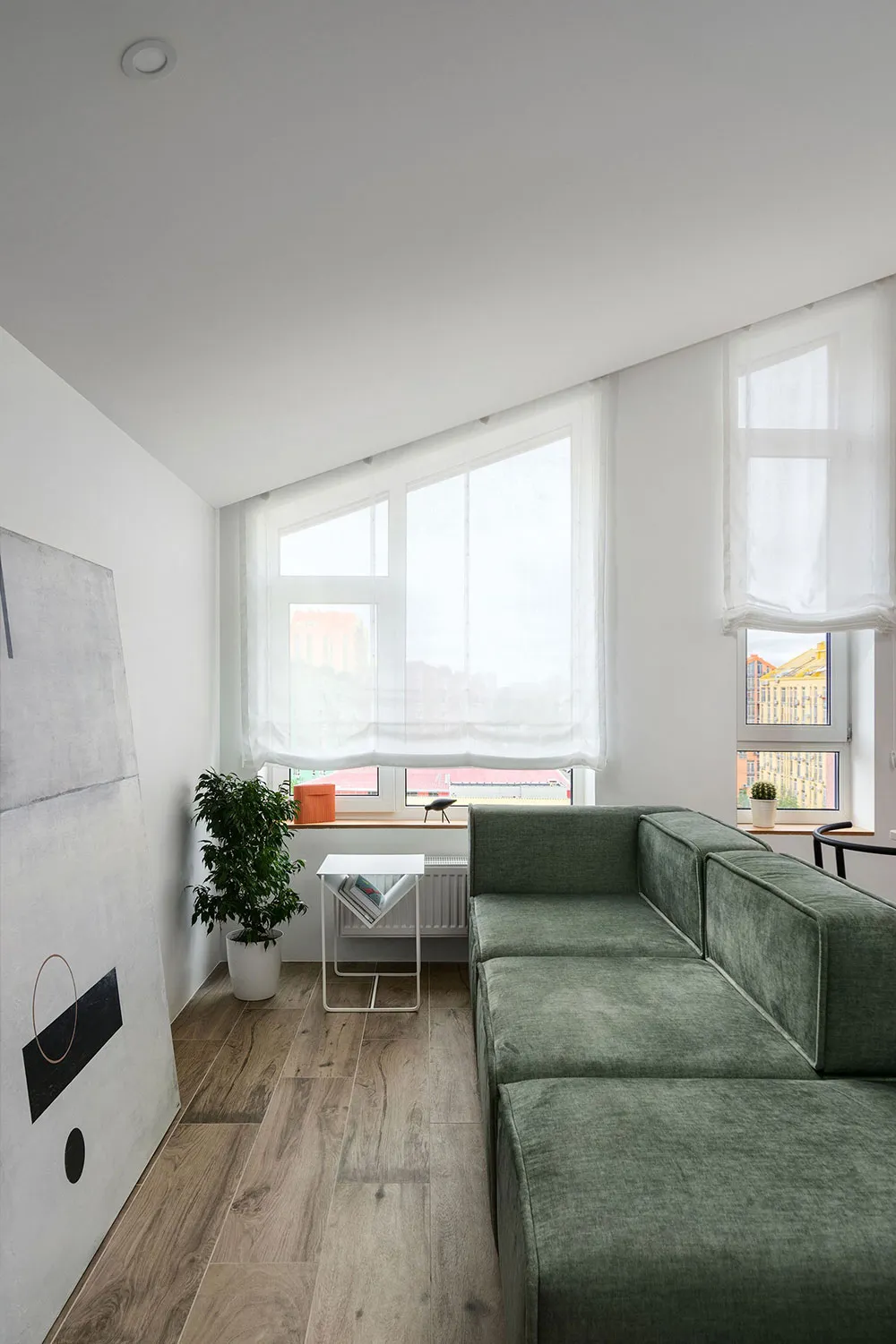 Маленька мансардна квартира з антресоллю в Києві (30 кв. м) - Gallery image 3