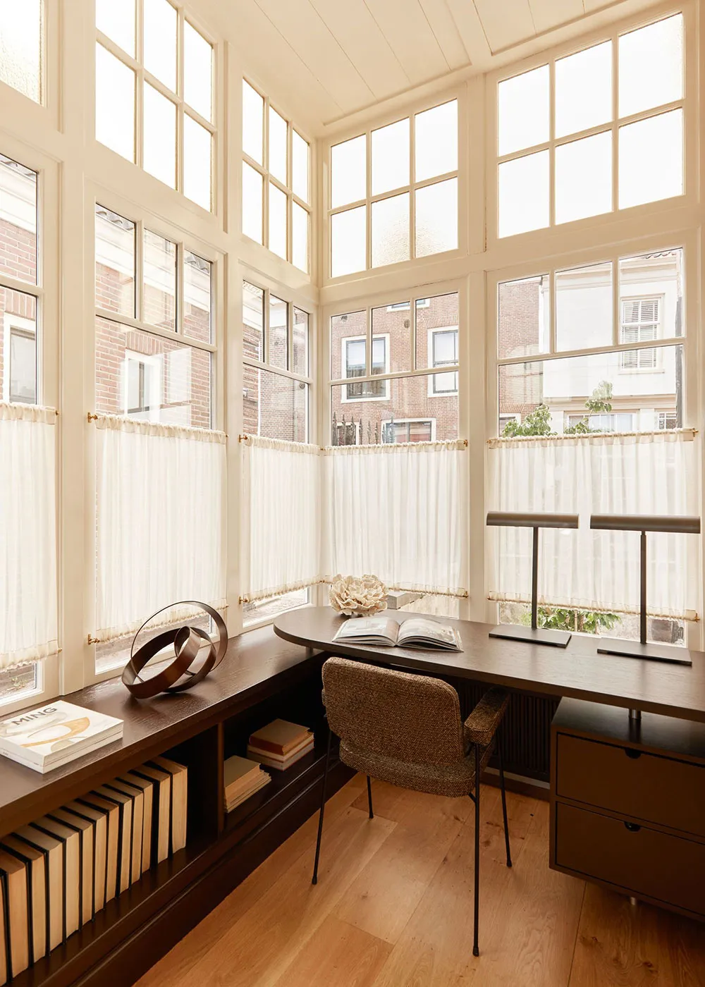 एम्स्टर्डम के उपनगरों में “आर्ट डेको” शैली के साथ सुंदर आंतरिक डिज़ाइन - Gallery image 6