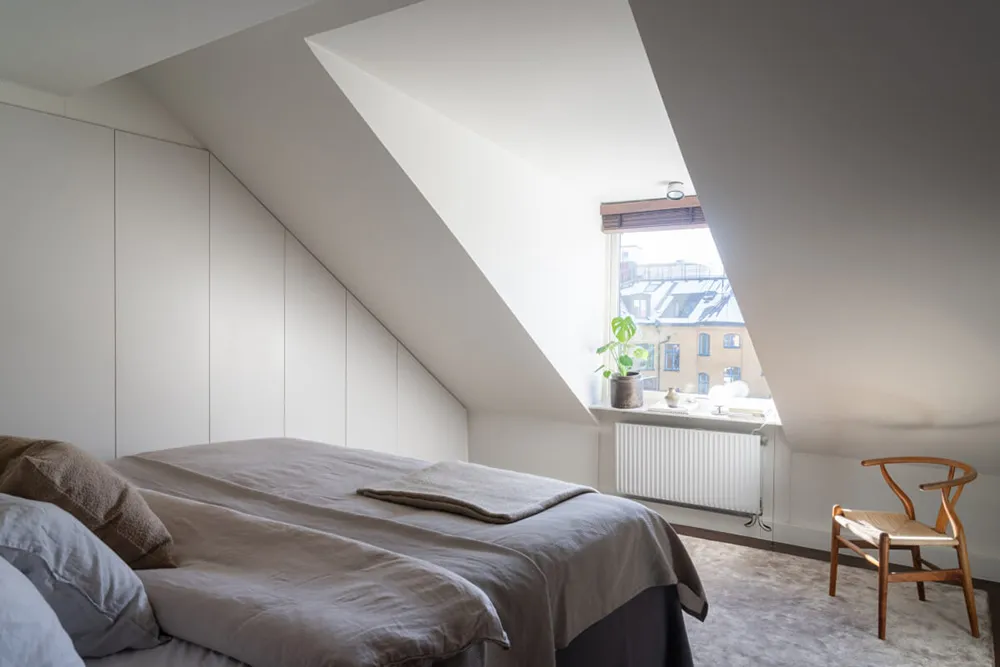 Luxury Interior of a Mansard Apartment in Stockholm - Gallery image 16