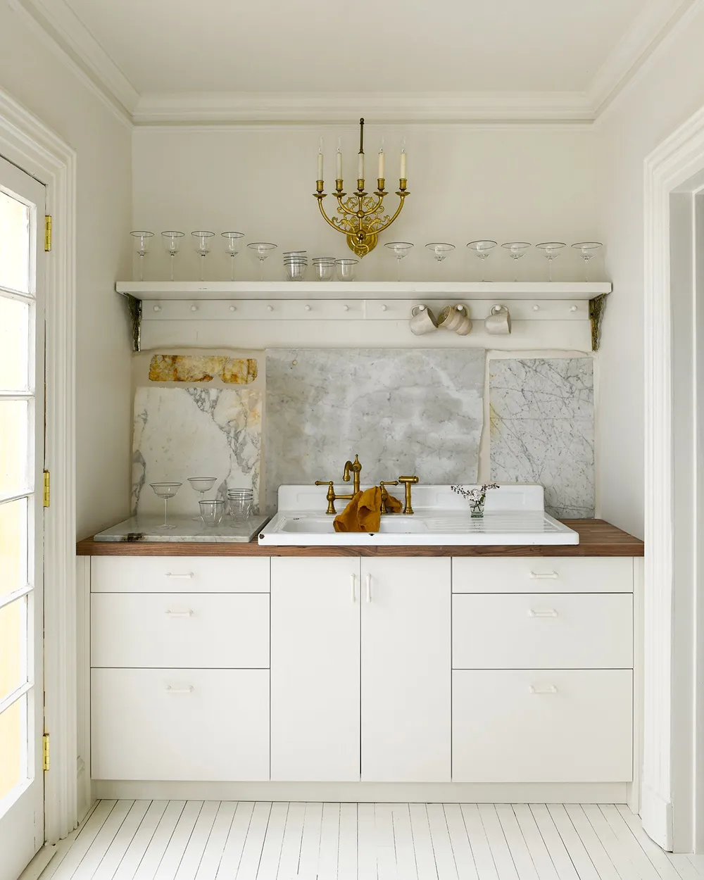 Beauty of Vintage Decor and White Tones in the Design of a Historic Priest's House in the USA - 34