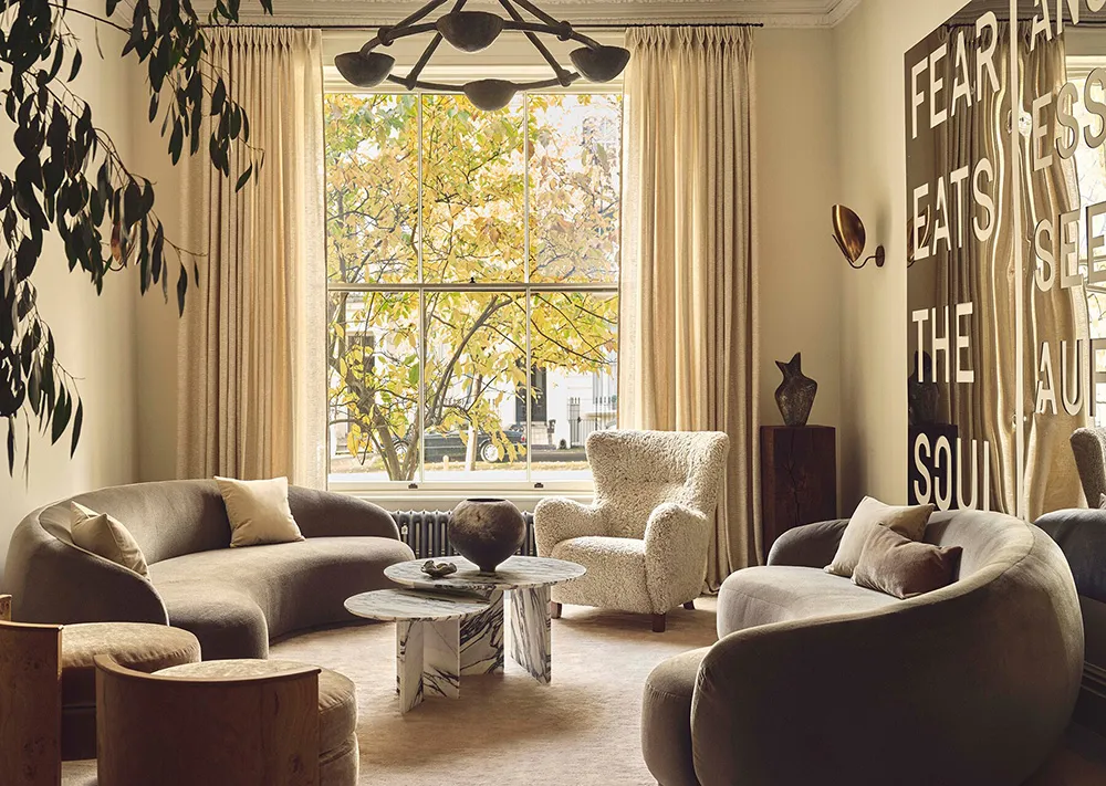 Collection d'objets d'art et gamme de couleurs nobles : une maison de ville à Londres - Gallery image 8