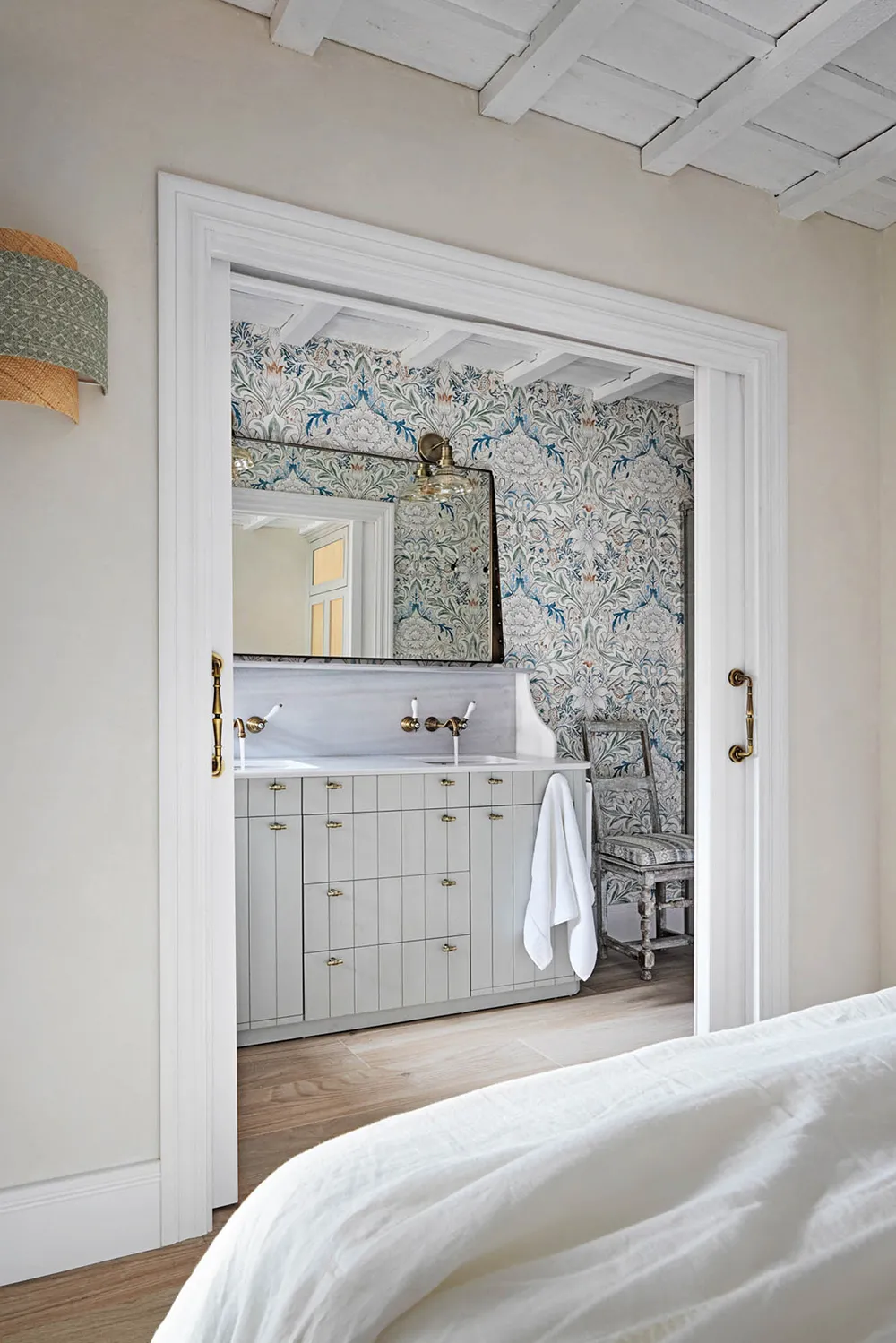 Urocze odświeżenie starożytnego kamiennego domu na północy Hiszpanii - Gallery image 15