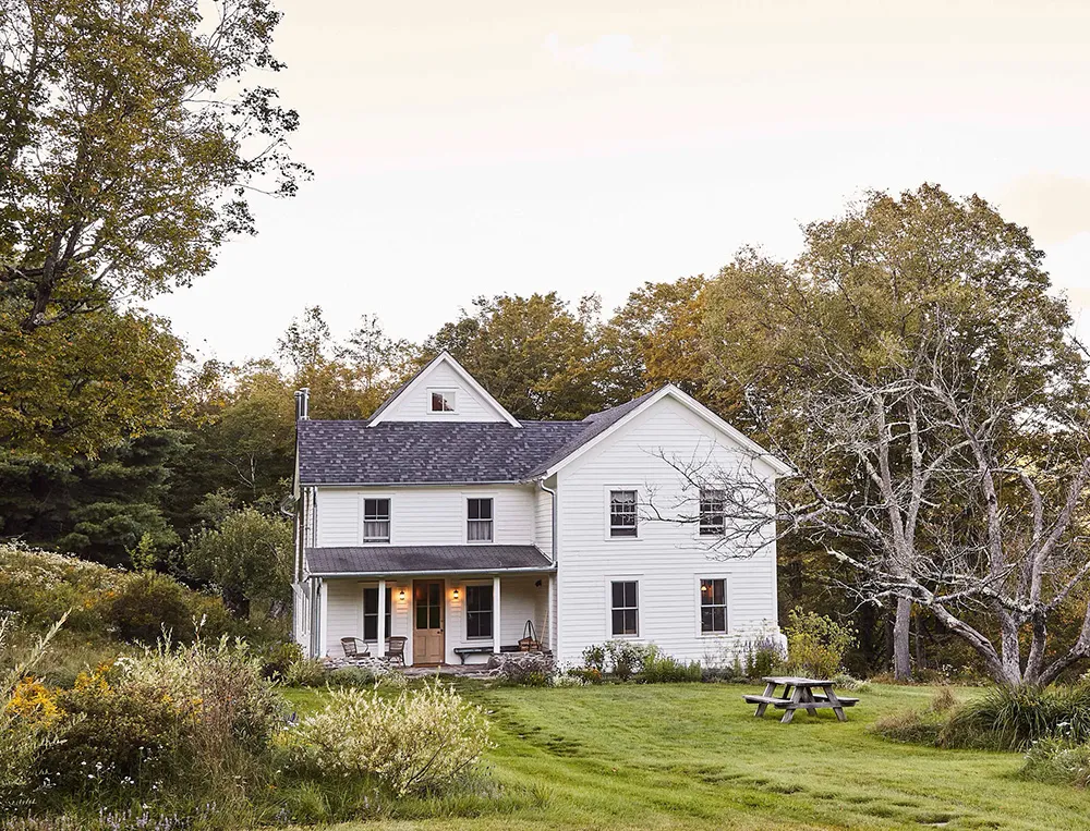 Charming Designer Studio Farmhouse in New York State - Gallery image 1