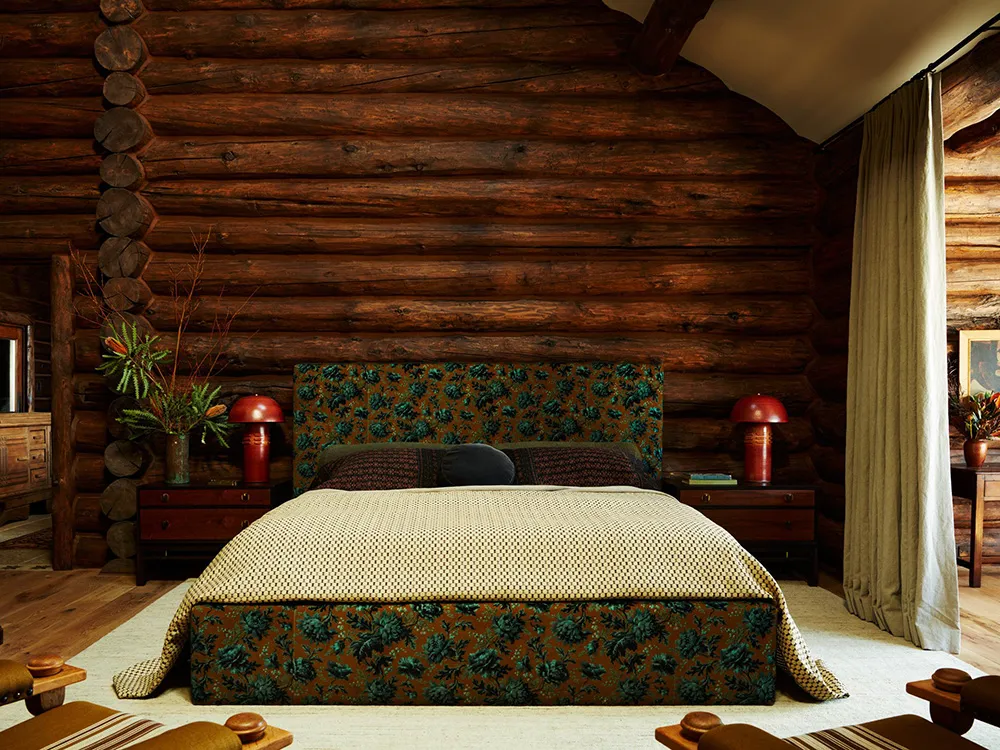 Eclectic Interior of a Log Cabin House in Colorado Mountains - Gallery image 7