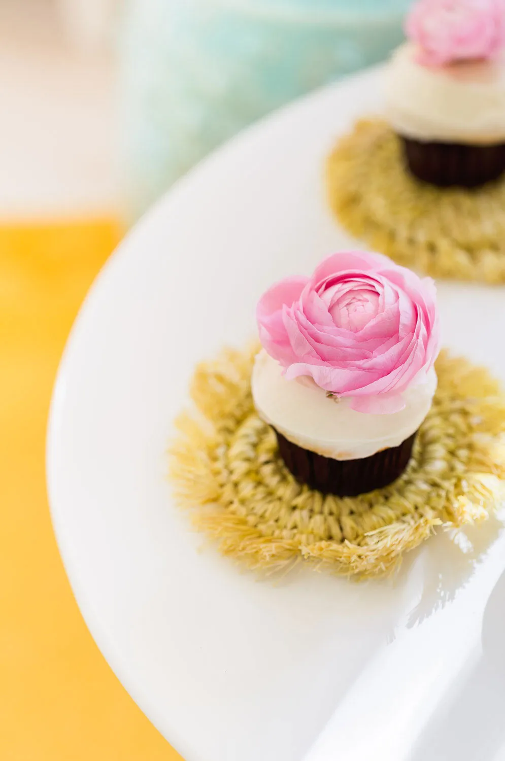 Teintes printanières et motifs géométriques : intérieur agréable au Tennessee - Gallery image 26