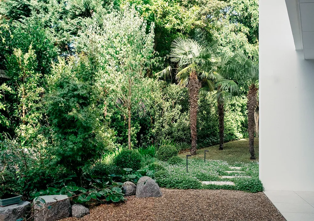 Pierre naturelle et accents noirs : appartements élégants avec jardin à Sydney - Gallery image 15