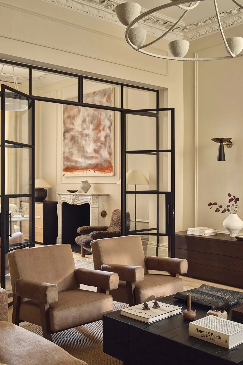 Collection d'objets d'art et gamme de couleurs nobles : une maison de ville à Londres - Gallery image 3