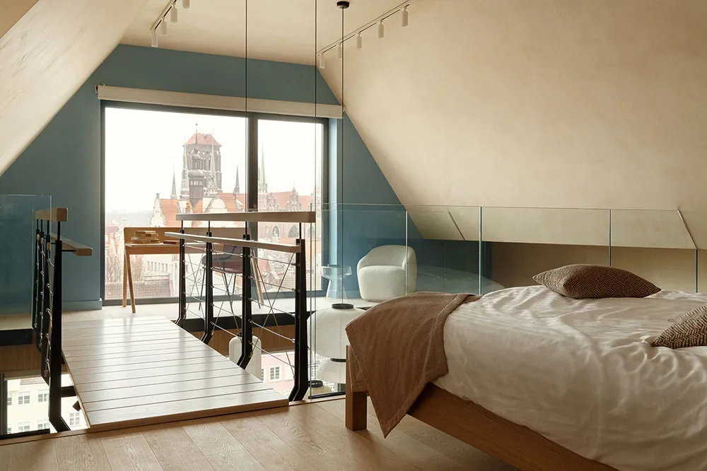 Тёплый современный дизайн с видом на 1000 лет истории: квартира в Гданьске - Gallery image 10