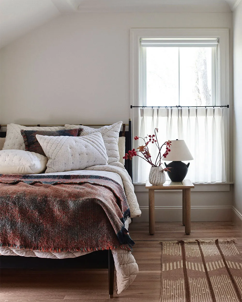 When Style and Comfort Create Harmony: New Interior from Anthropologie - Gallery image 25