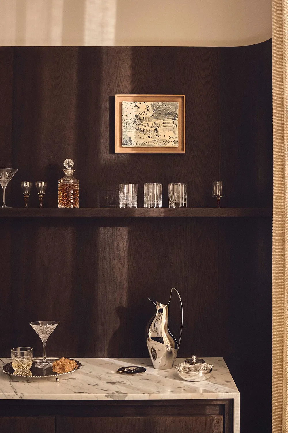 Collection d'objets d'art et gamme de couleurs nobles : une maison de ville à Londres - Gallery image 7