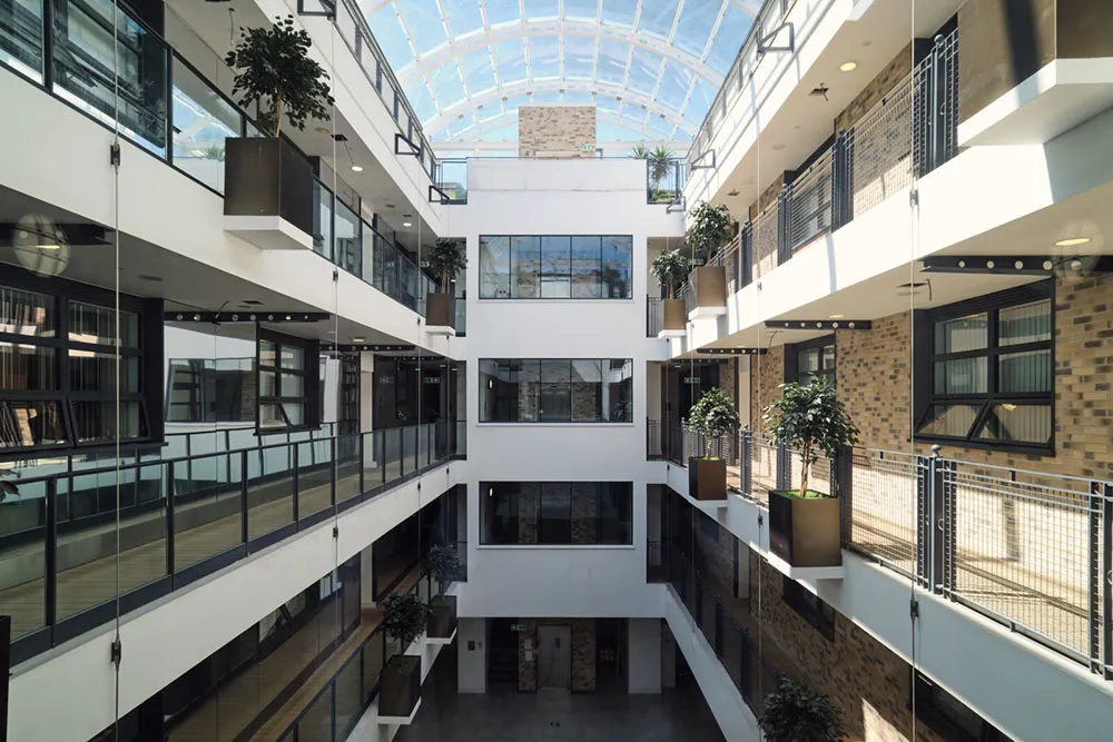 Interior industrial en toda su belleza: loft en Londres - Gallery image 4