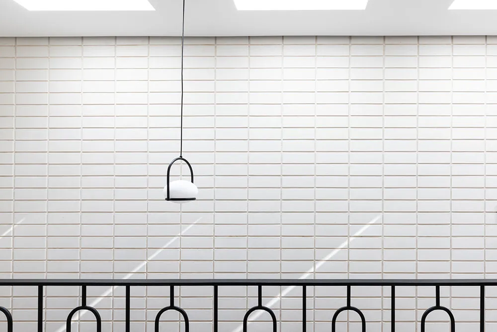 Weißer Backstein und grüne Akzente: Frischer Design-Stil eines Hauses in Sydney - Gallery image 12