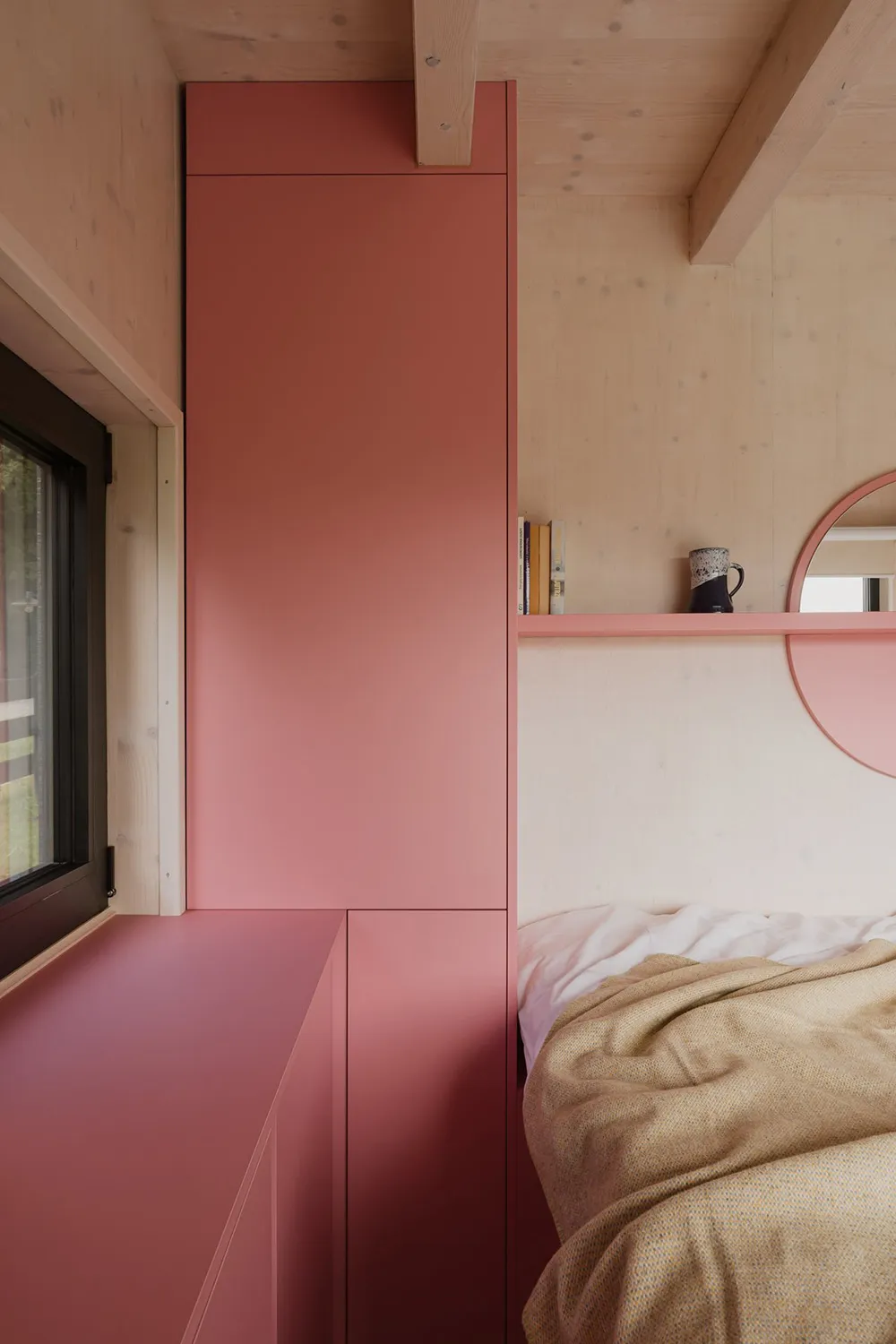 Dwa małe wynajmowane kottage w Polsce z jasnymi wnętrzami - Gallery image 25