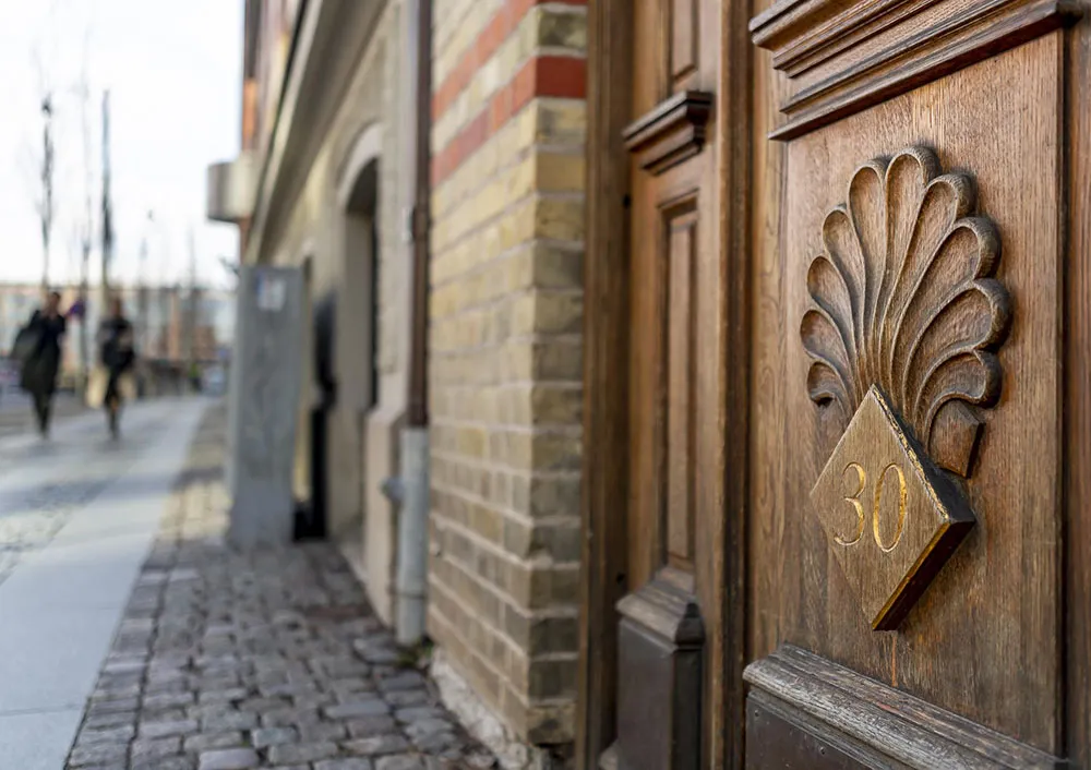 Настінна галерея та приємні прохолодні відтінки: квартира в Гетеборзі (63 кв. м) - Gallery image 29