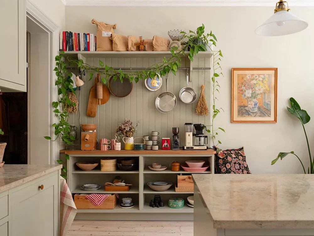 Atmosphärische Wohnzimmer und rosa Schlafzimmer: Wohnung in Stockholm (83 qm) - 26