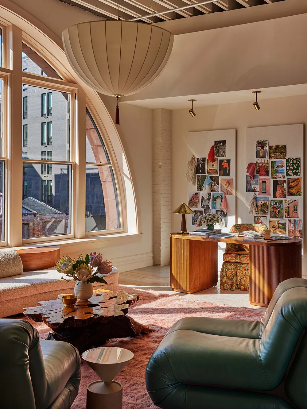 Impressive Interior of a Cozy Office and Showroom in Minnesota - Gallery image 9