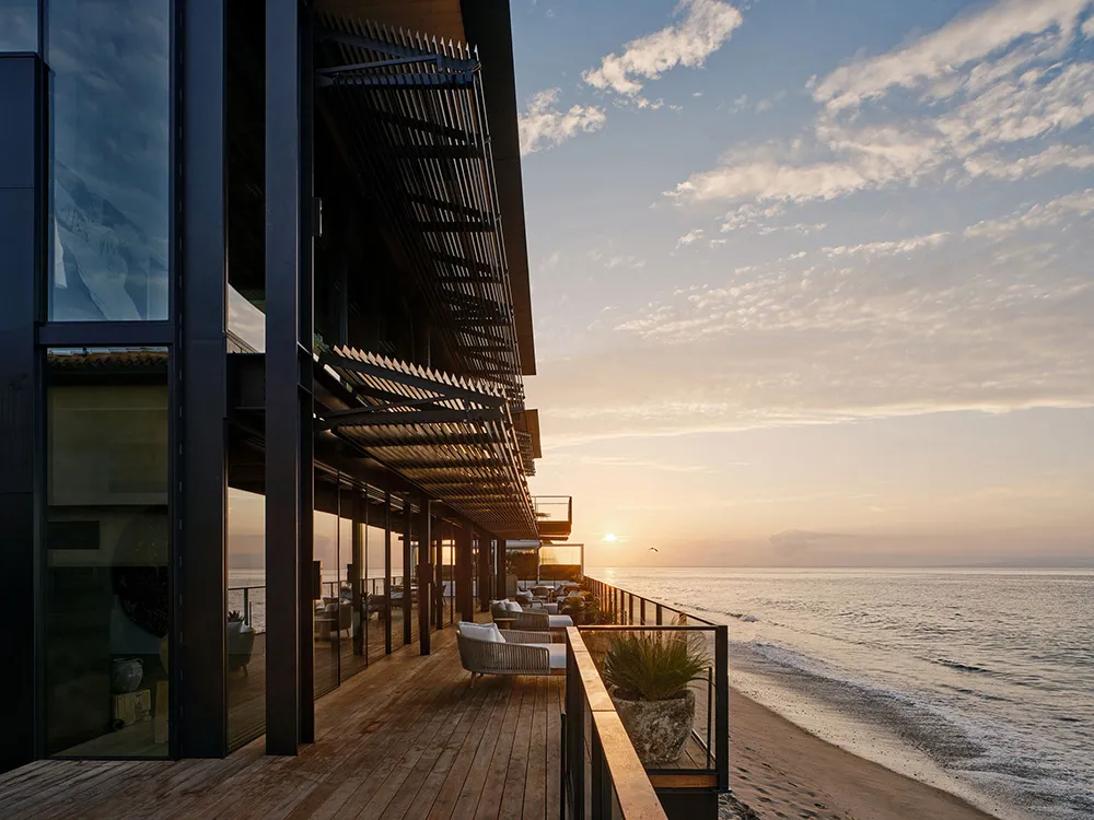 Beton, Glas und unendlicher Ozean: Villa in Kalifornien - Gallery image 14
