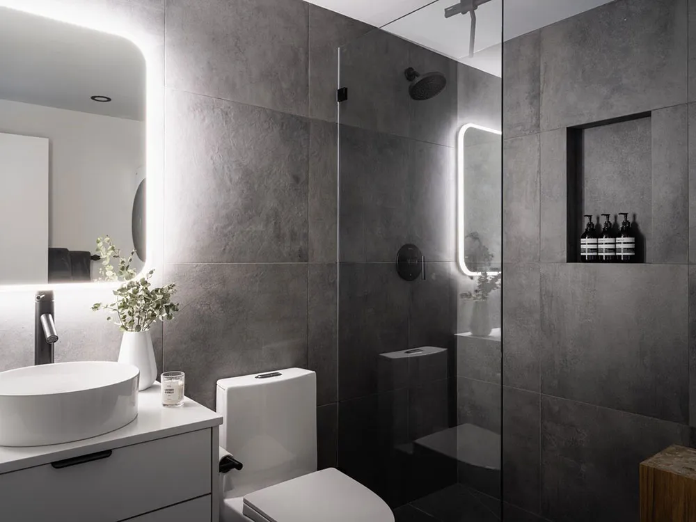 आधुनिक जंगली कैबिन वीकेंड के लिए किराये पर उपलब्ध है। - Gallery image 14