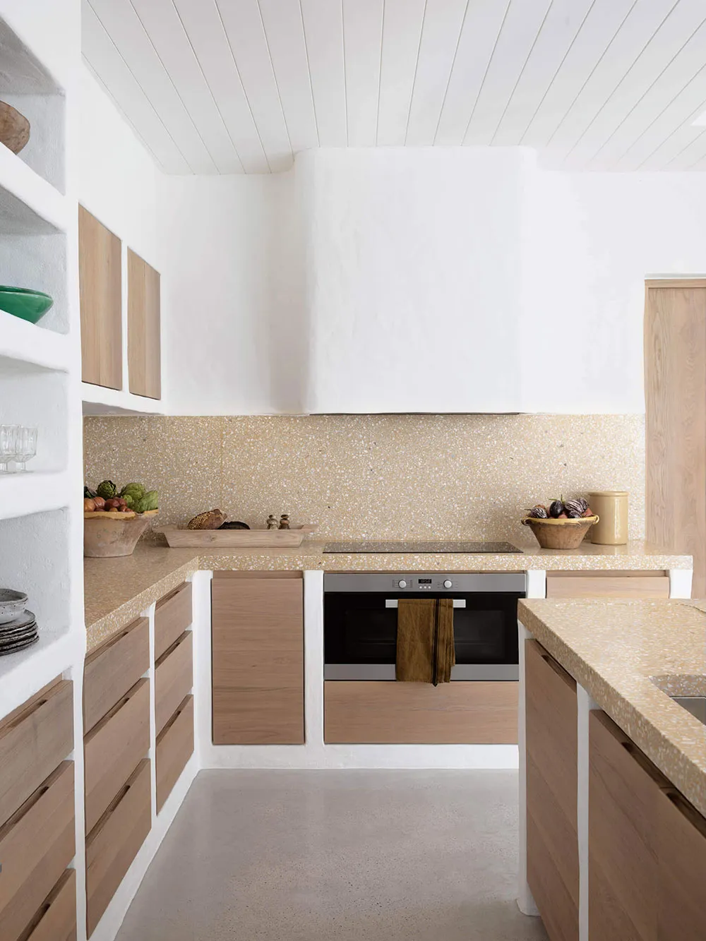 Середземноморські мотиви в дизайні сучасного пляжного будинку в Сіднеї - Gallery image 8