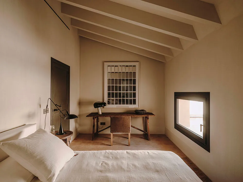 Warmes Minimalismus im Design eines traditionellen Hauses auf Mallorca - Gallery image 9