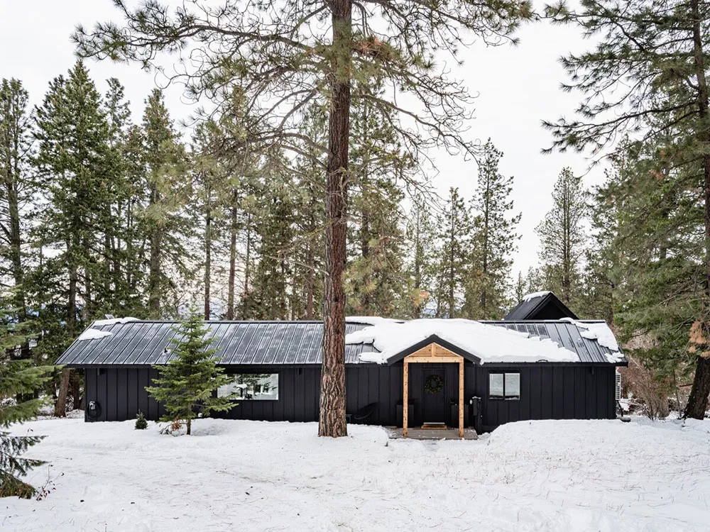 आधुनिक जंगली कैबिन वीकेंड के लिए किराये पर उपलब्ध है। - Gallery image 26