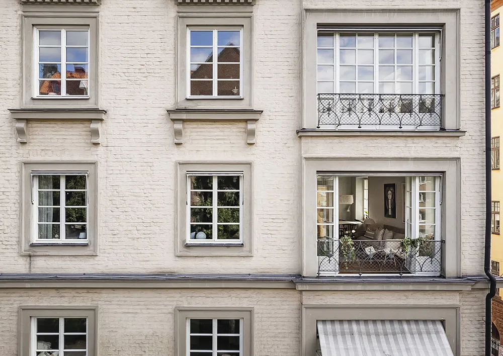 Светлая квартира в Стокгольме с роскошным французским окном - Gallery image 13