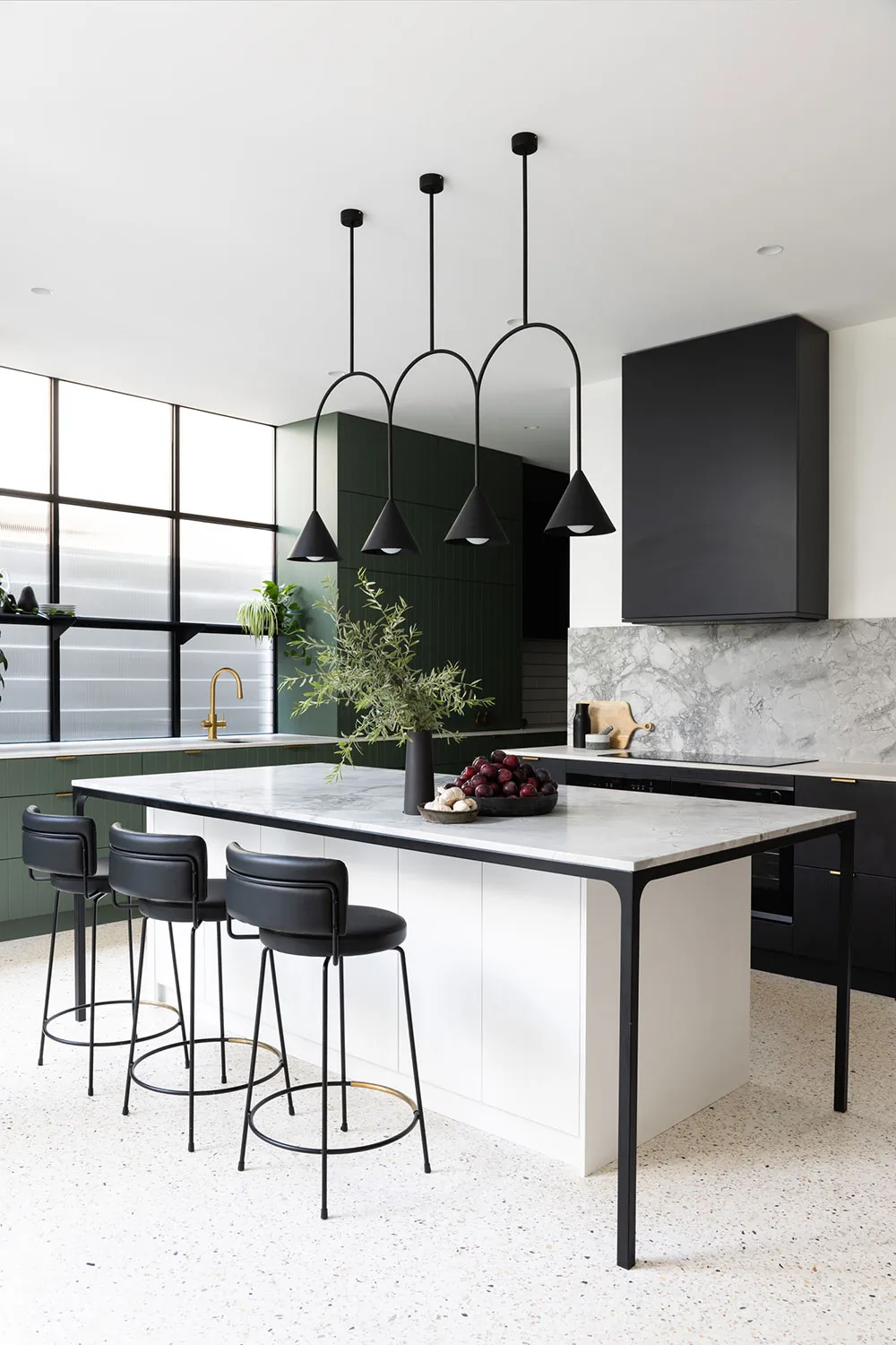 Weißer Backstein und grüne Akzente: Frischer Design-Stil eines Hauses in Sydney - Gallery image 5