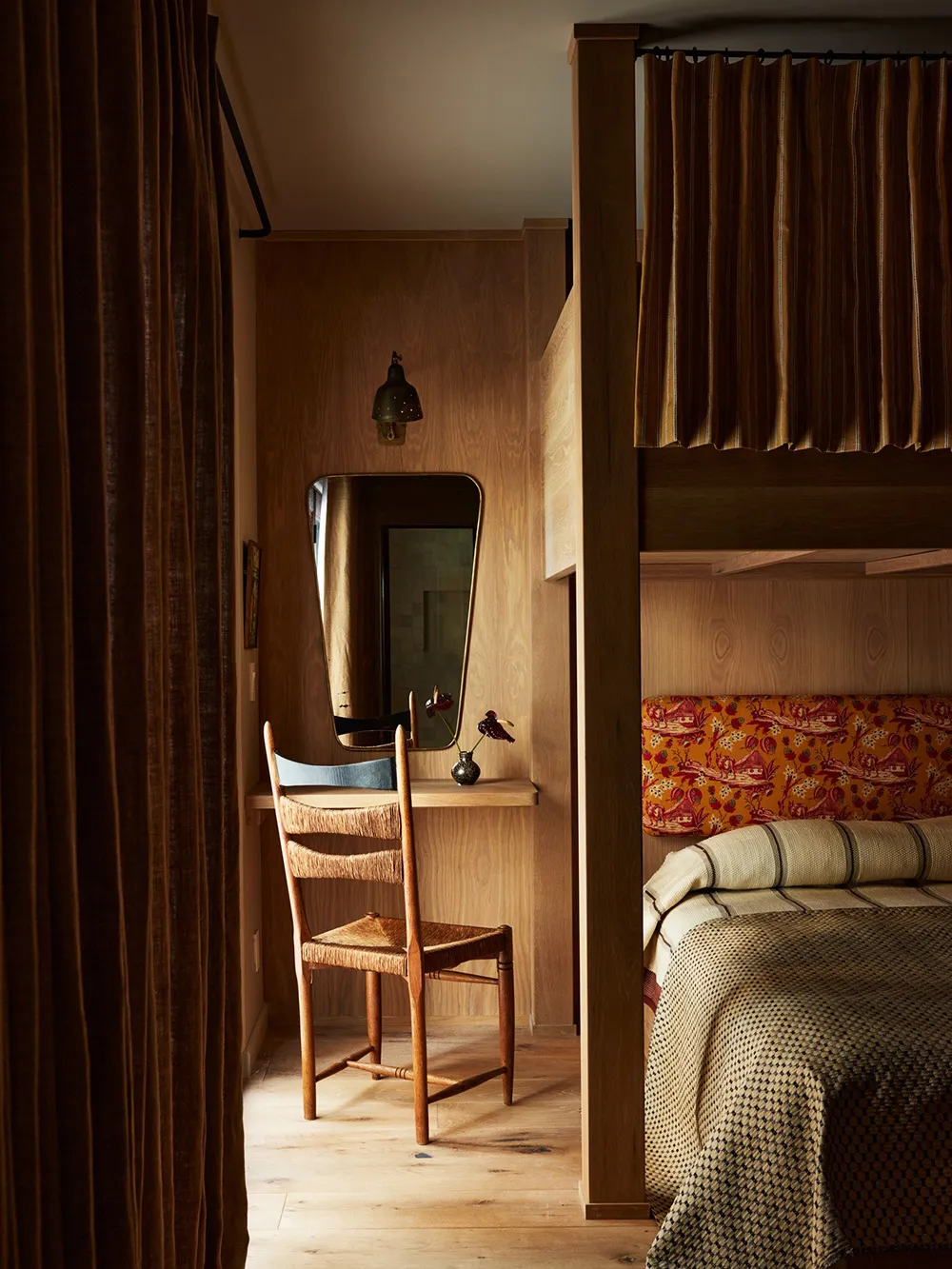 Eclectic Interior of a Log Cabin House in Colorado Mountains - Gallery image 13