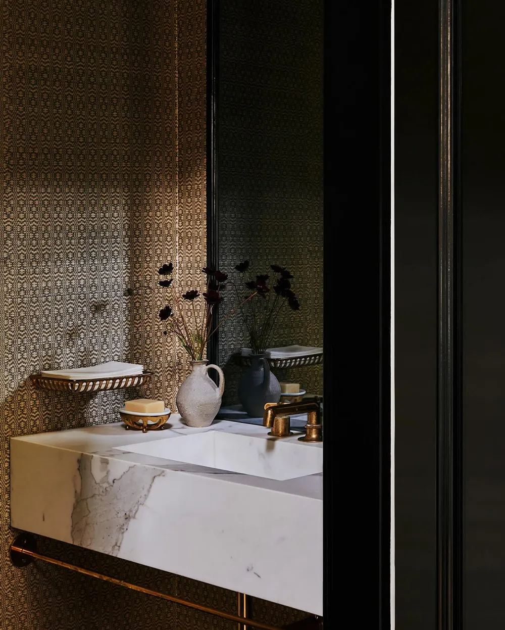 Пізнайте захоплюючий світ інтер'єрів фотографа Ніколь Францен - Gallery image 21