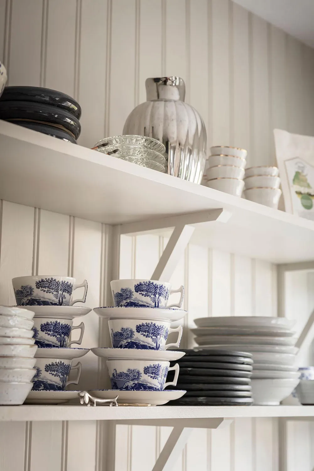 Schlafsofa in Punktmuster und Noten von gemütlichem Country-Stil: Wohnung in Göteborg (90 qm) - Gallery image 3