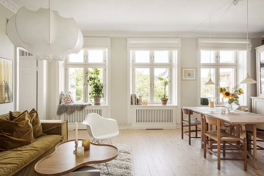 Teintes agréables de jaune dans un appartement scandinave lumineux (66 m²) - Gallery image 3