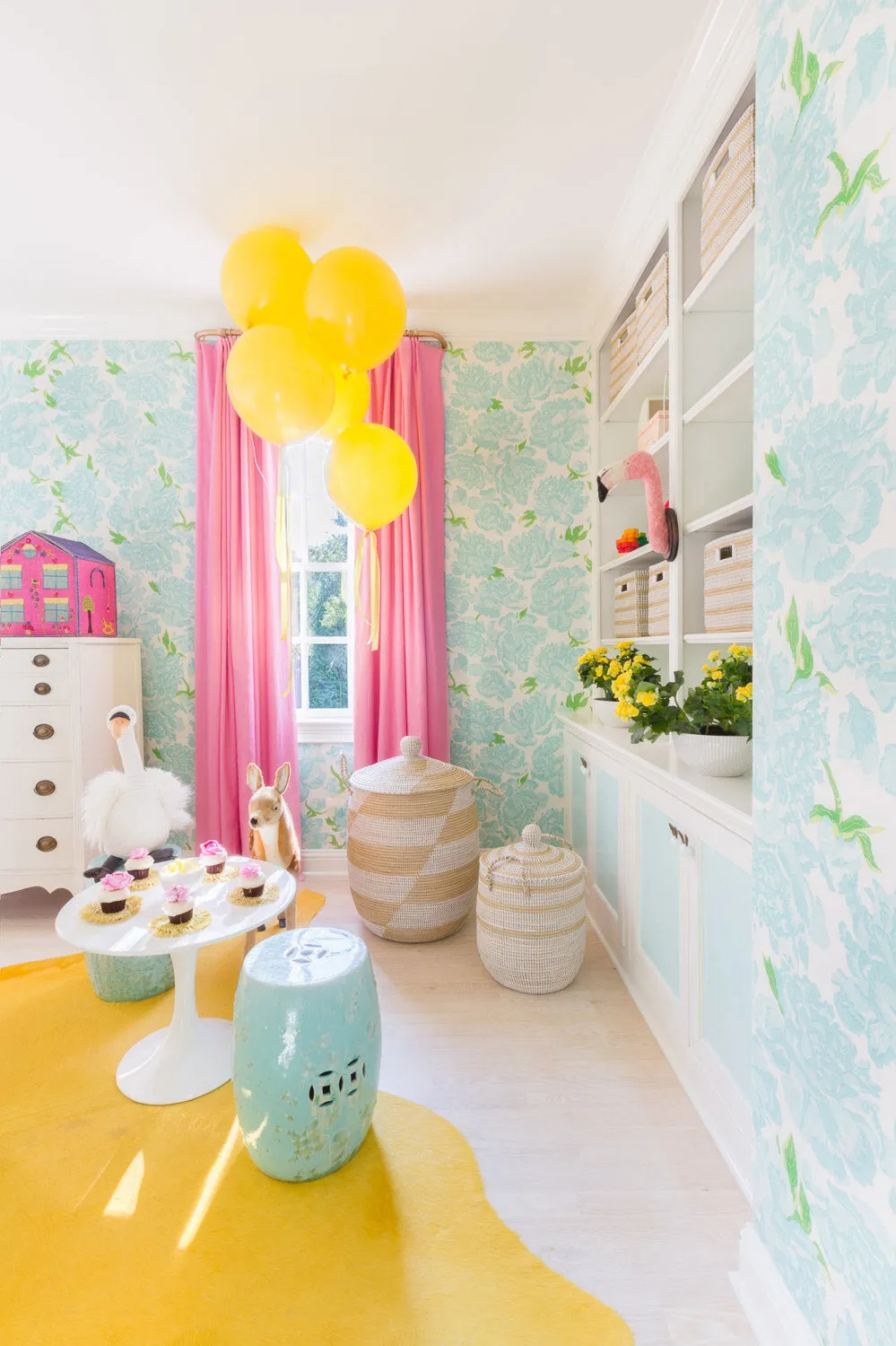 Teintes printanières et motifs géométriques : intérieur agréable au Tennessee - Gallery image 23