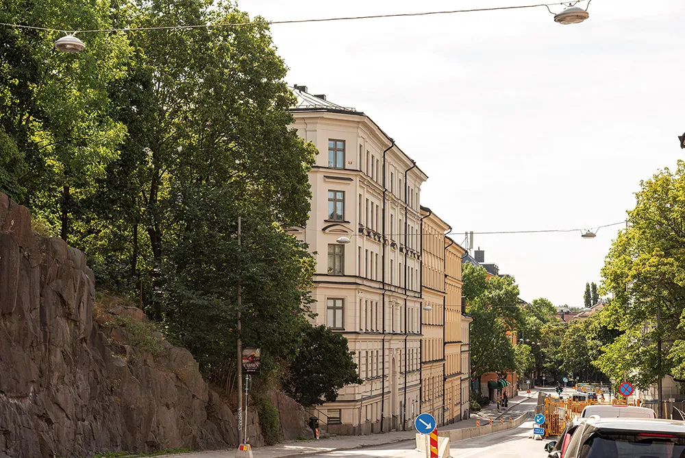 Teintes agréables de jaune dans un appartement scandinave lumineux (66 m²) - Gallery image 25