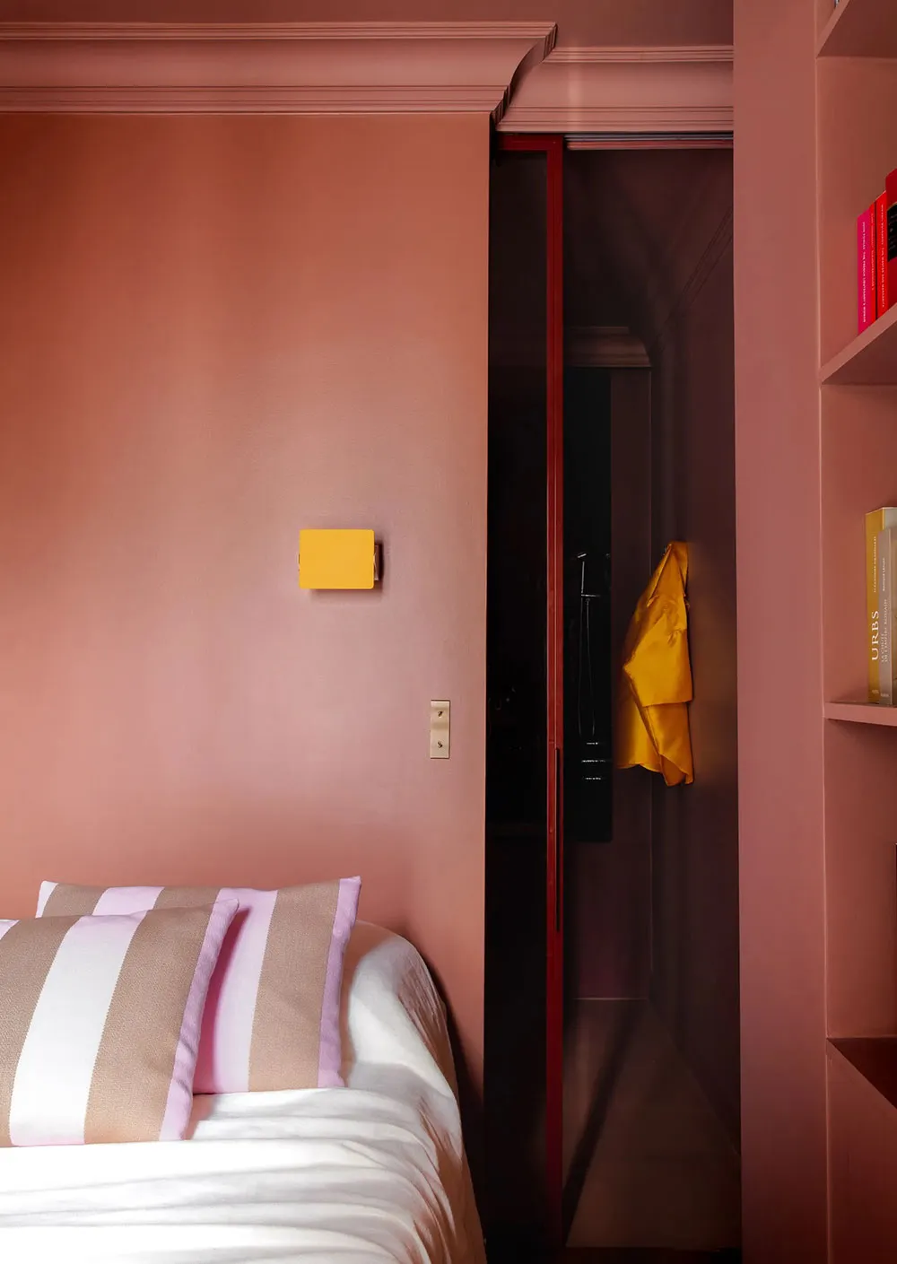 Елегантна та затишна квартира холостяка на Монмартрі - Gallery image 10