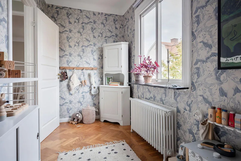 Schlafsofa in Punktmuster und Noten von gemütlichem Country-Stil: Wohnung in Göteborg (90 qm) - Gallery image 25