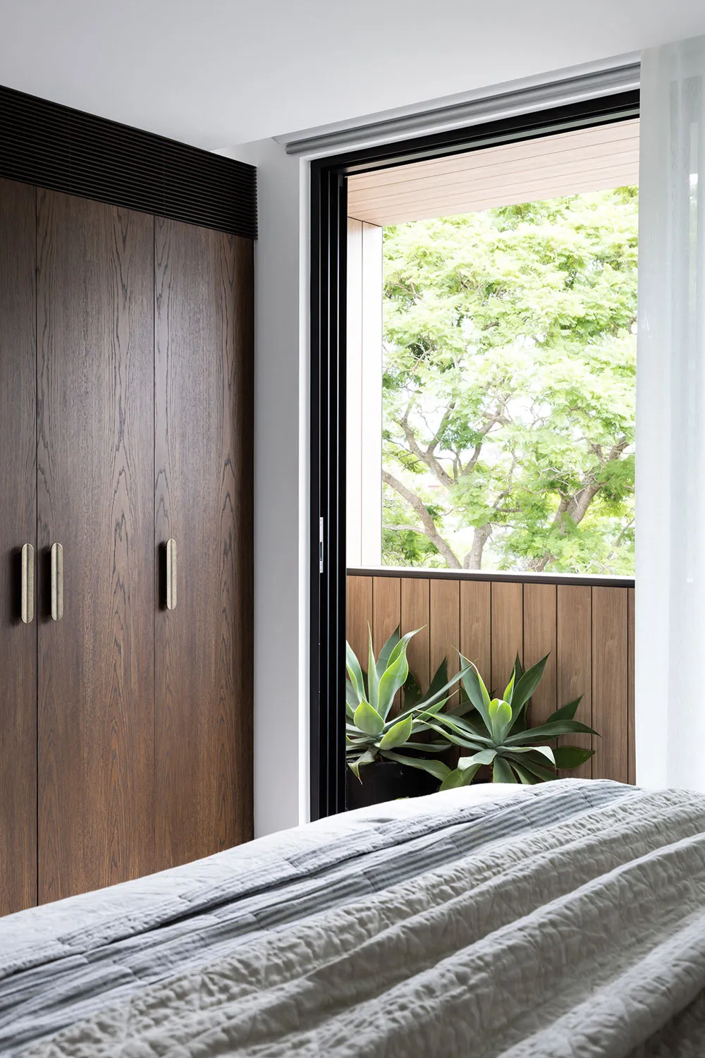 Weißer Backstein und grüne Akzente: Frischer Design-Stil eines Hauses in Sydney - Gallery image 17