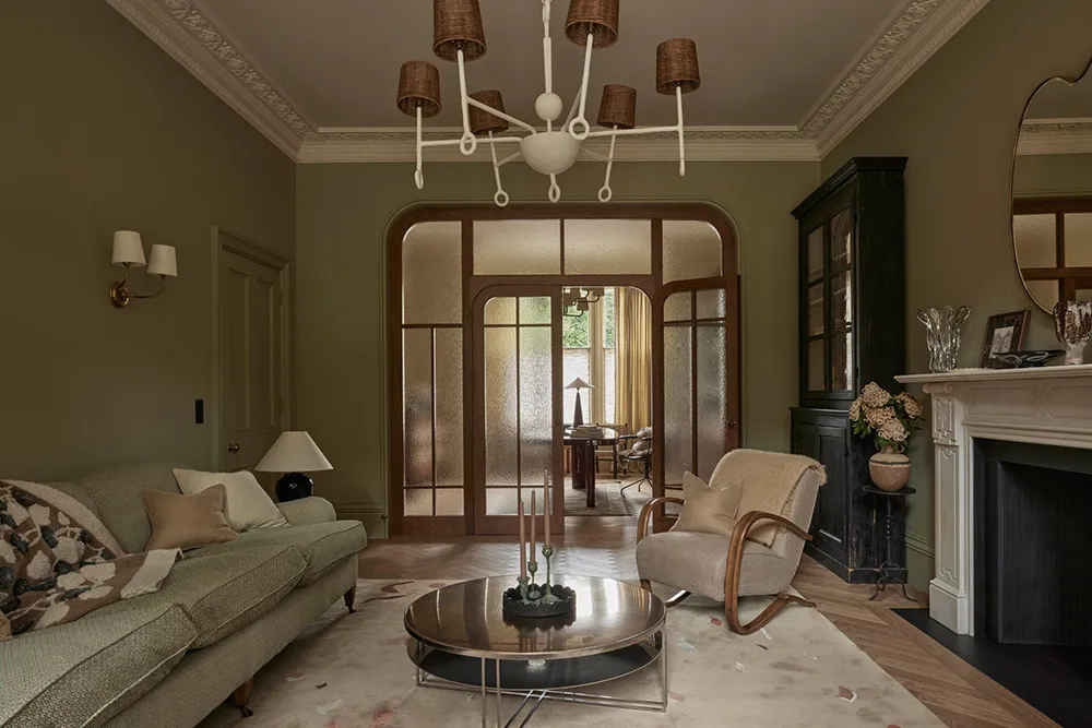 Тонкий микс стилей і атмосферні натуральні відтінки: будинок у Лондоні - Gallery image 4